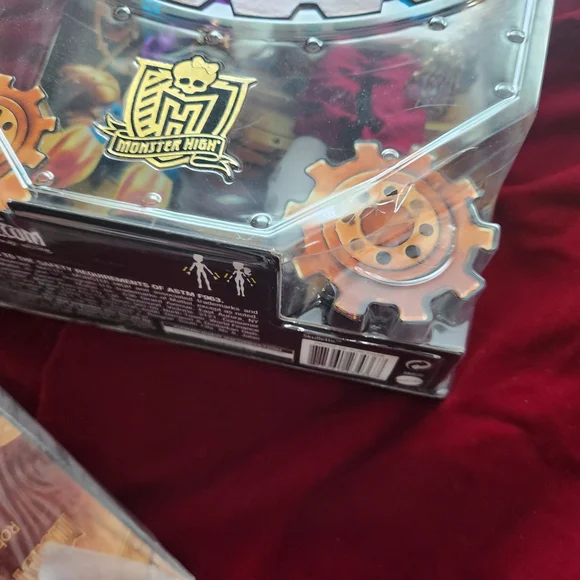 Monster High SDCC Robecca and Hexiciah Steam (2016) - New in Box - Picture 4 of 9